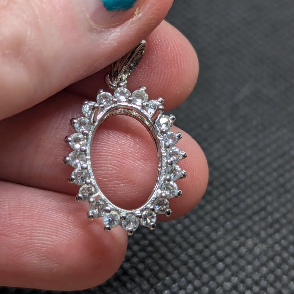 Sterling Silver and White Topaz setting in sterling for custom jewelry - Picture 2 of 7